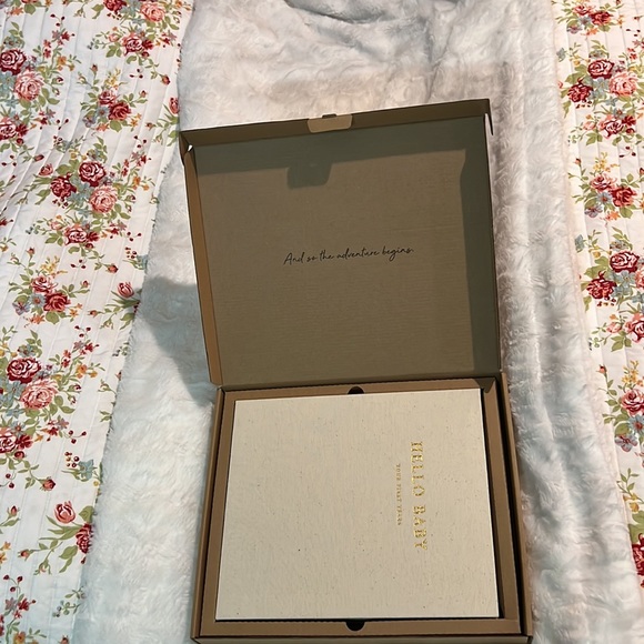 Baby Book - Picture 6 of 16